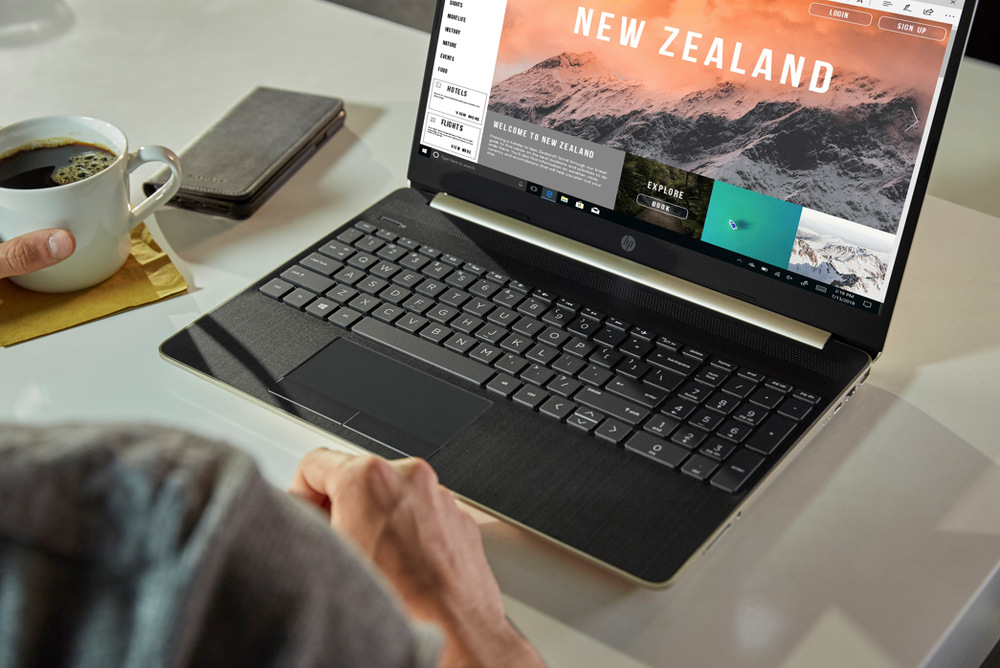 Notebook HP 15-dw3603nc stříbrný Notebook HP 15-dw3603nc stříbrný