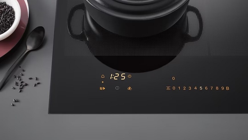 Indukční varná deska Miele KM 7867-1 FL černá Indukční varná deska Miele KM 7867-1 FL černá