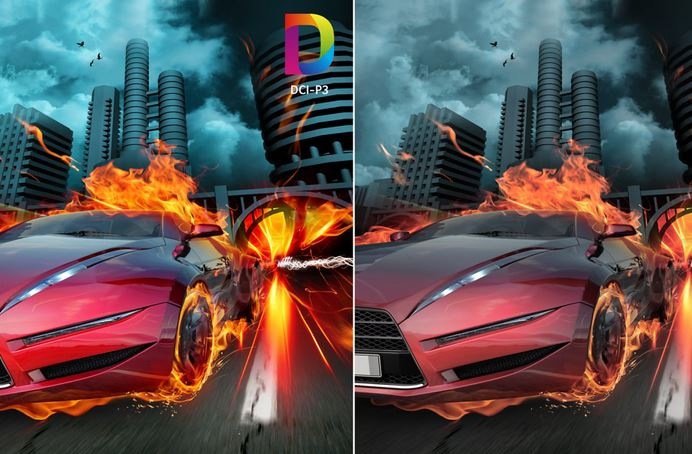 Elegantní červené auto rychle ujíždí městskou ulicí, pohltěnou dynamickými plameny, a vyzařuje intenzivní energii. Nad ním se tyčí mrakodrapy a dramatické mraky.