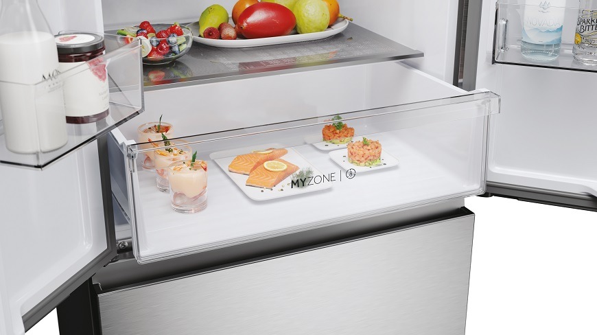 Chladnička s mrazničkou Haier HFR3718DNMM stříbrná