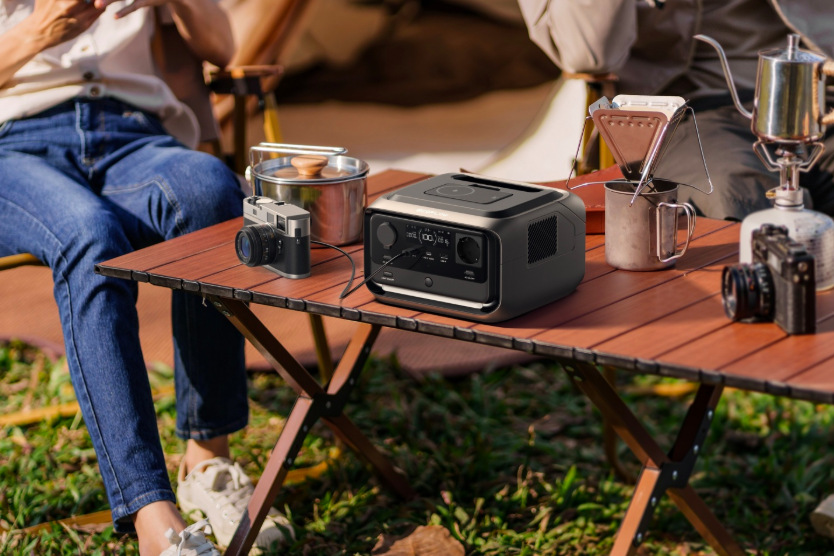 Nabíjecí stanice EcoFlow RIVER 3 Plus Wireless - černá