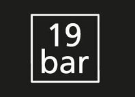 Kávovar se pyšní tlakem 19 barů