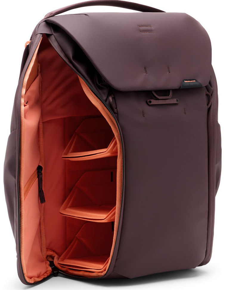 Batoh Peak Design Everyday Backpack 20L (v2) vínový Batoh Peak Design Everyday Backpack 20L (v2) vínový