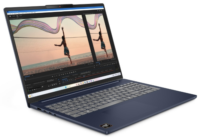 Modrý notebook Lenovo IdeaPad Slim 5 16AKP10 se spuštěným editorem videa