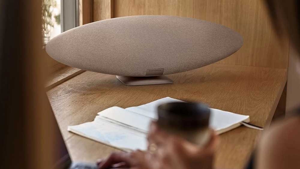 Reproduktor Bowers & Wilkins Zeppelin PRO černý Reproduktor Bowers & Wilkins Zeppelin PRO černý