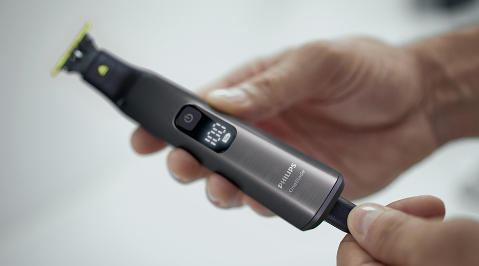 Zastřihovač vousů Philips OneBlade Pro 360 QP6551/15