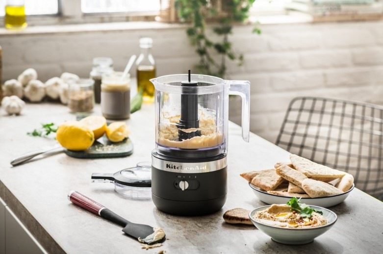 Kuchyňský robot KitchenAid 5KFCB519EBM černý