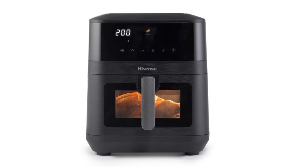 Fritéza horkovzdušná Hisense HAF2100DCD DUAL HEATER černá horkovzdušna friteza Hisense HAF2100DCD s osvětleným vnitřkem.