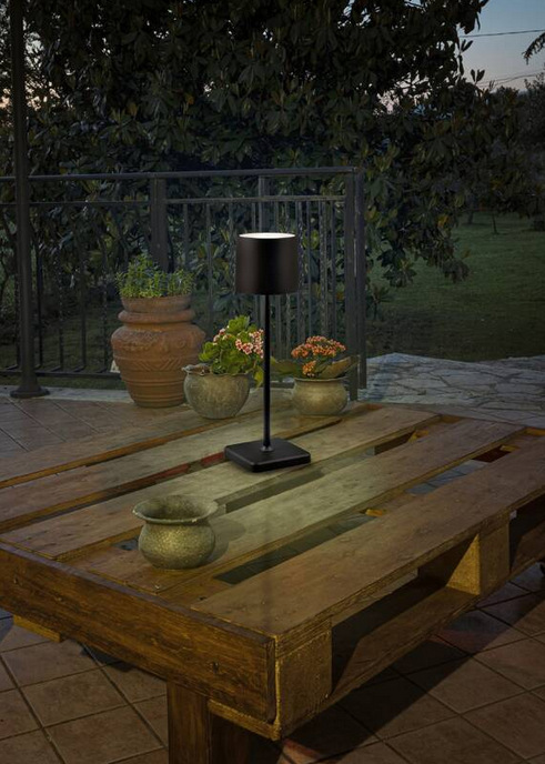 Venkovní lampička Reality FERNANDEZ černá Reality FERNANDEZ (R54096132) černá