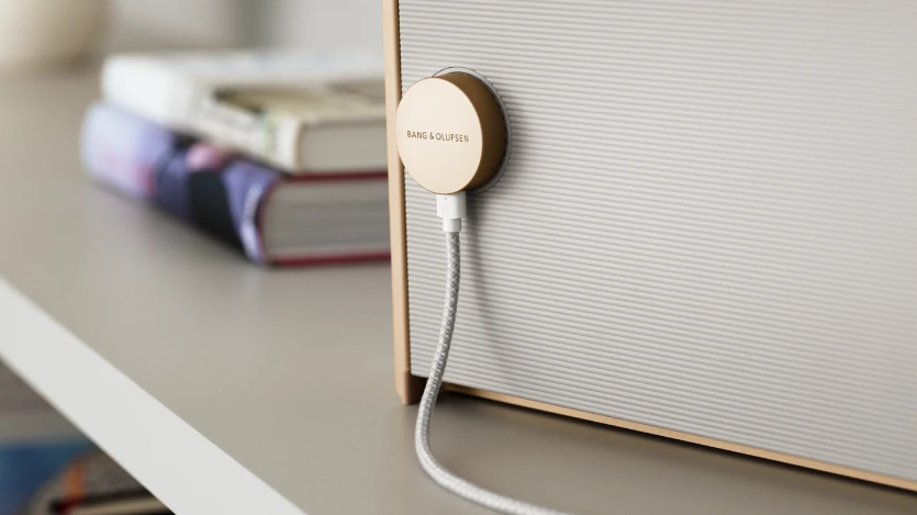 Reproduktor Bang & Olufsen BeoSound Level šedé