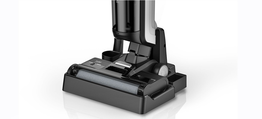 Víceúčelový vysavač Beko Wet&Dry VRW80318VB černý/bílý Detail obrázku vysavače v dokovací stanici.