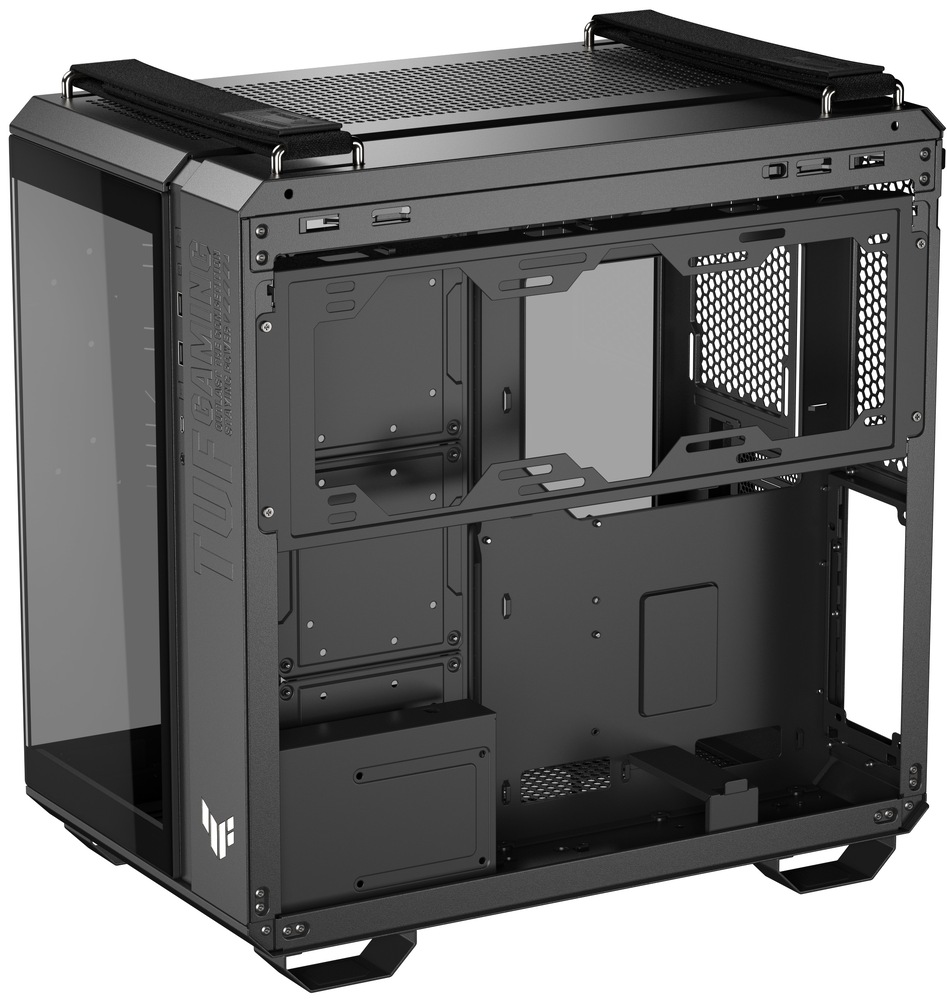 Case Asus TUF GAMING GT502 HORIZON černá Na fotce je skříň focená šikmo přes pravý přední roh bez bočnice, takže je vidět nejen dovnitř do hlavní komory, ale zároveň i část předního skleněného čela s rámem. Uvnitř vynikne prostor pro základní desku a velké průchodky pro vedení kabeláže, napravo je svislá montážní pozice pro boční ventilátory nebo radiátor. Nahoře je připravený prostor pro trojici ventilátorů (typicky až 360mm radiátor) a vzadu pozice pro 120mm ventilátor. Dole jsou vidět sloty pro rozšiřující karty a otevřená spodní část, která nechává vzduchu volnou cestu skrz skříň.