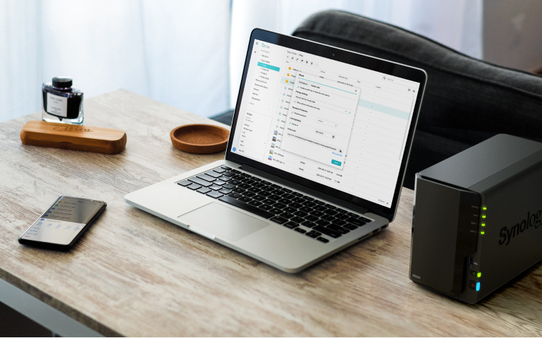 Datové úložiště (NAS) Synology DiskStation DS1522+ černé