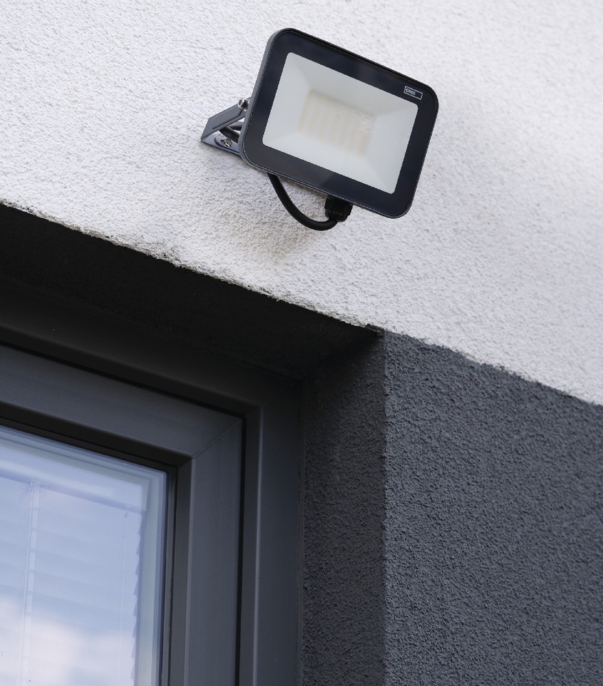 Reflektor EMOS INOVO 30W 3300LM IP65 NW - černý