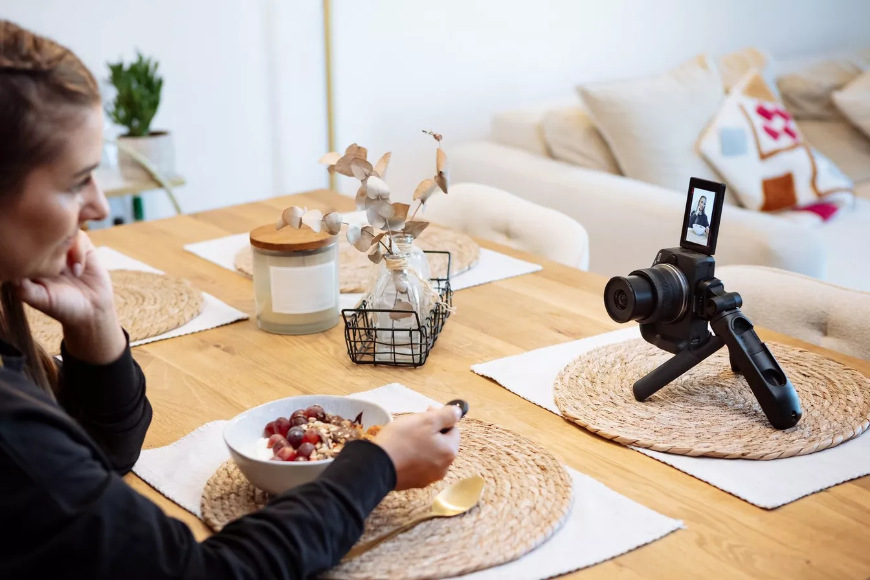 Digitální fotoaparát Canon EOS R50, tělo černý Canon EOS R50, černá
