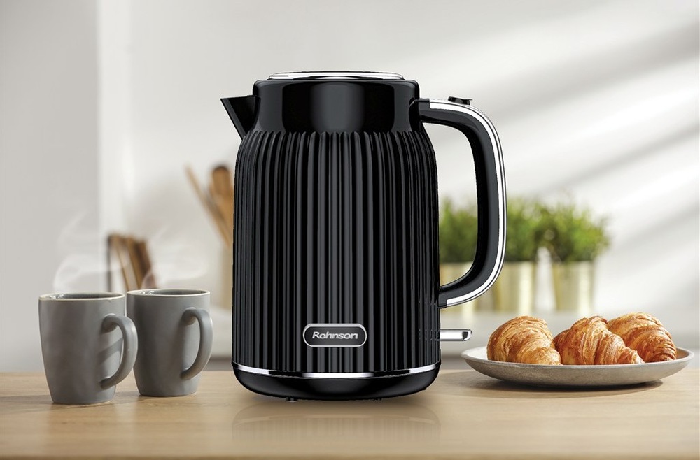 Rychlovarná konvice Rohnson R-7711, 1,7 l černá Rychlovarná konvice Rohnson R-7711 poskytuje vysoký výkon 2 200 W