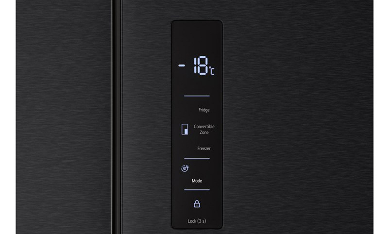 Americká lednice LG GMM42ABBEH černá Přehledný LED displej umožňuje snadné sledování teploty a režimů včetně regulace Fresh Switch v rozsahu -2 až +6 °C a uzamčení nastavení