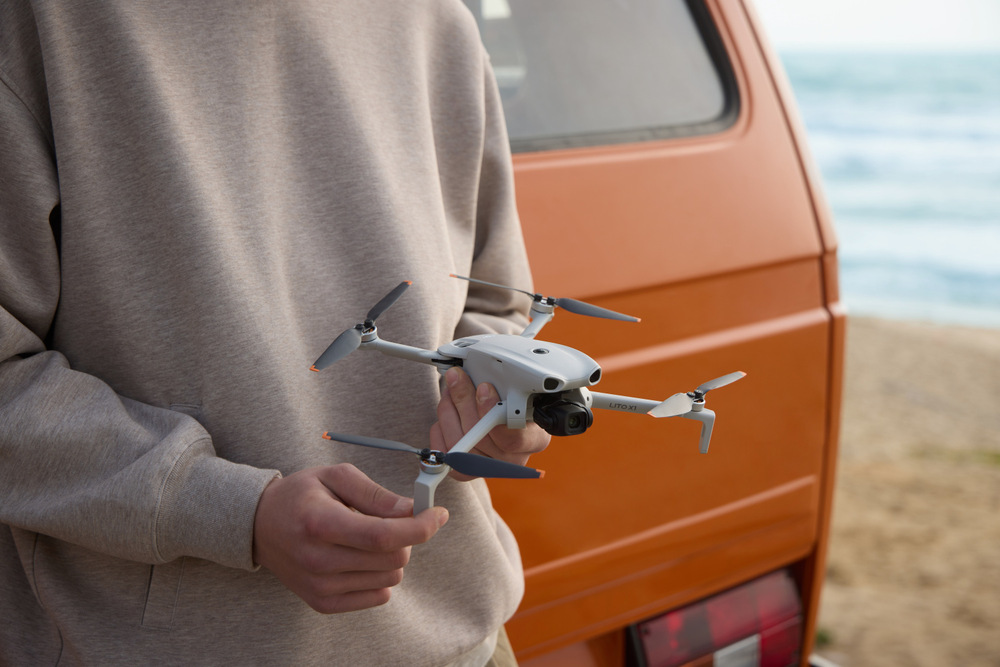 Dron DJI Lito X1 Fly More Combo (DJI RC-N3) šedý DJI Lito X1 má hmotnost pod 249 g