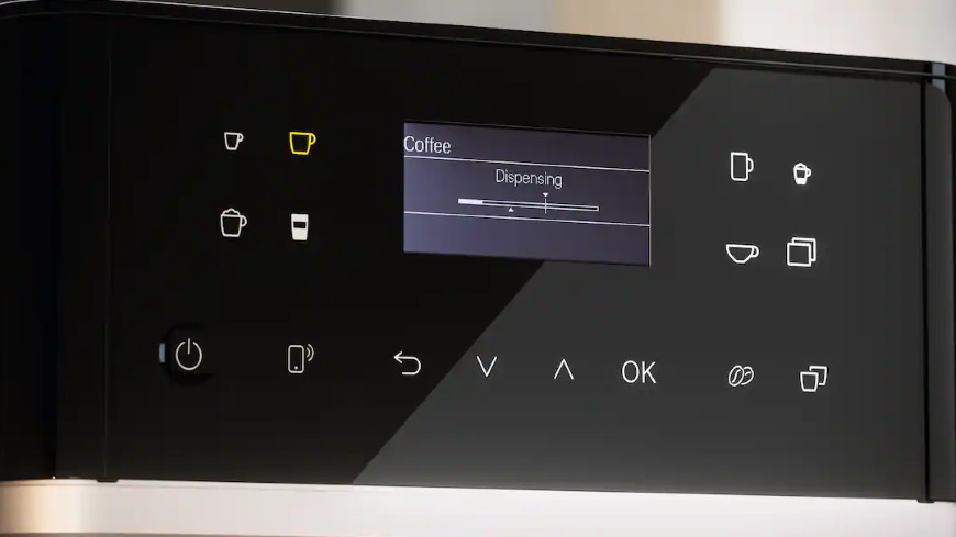 Automatický kávovar Miele CM 6360 bílý