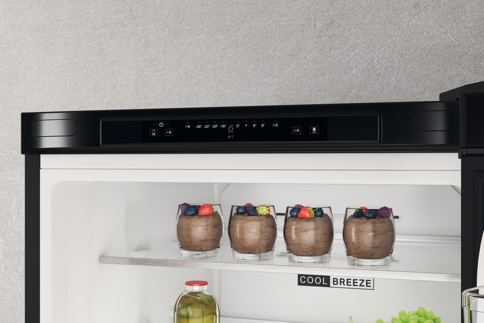 Chladnička s mrazničkou Whirlpool W7X 92I OX nerez Chladnička kombinovaná Whirlpool W7X 92I OX, NoFrost, nerez, volně stojící, elektronický systém ovládání