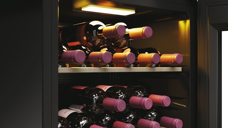 Vinotéka Haier HWS34GGH1 černá Vinotéka Haier HWS34GGH1 černá
