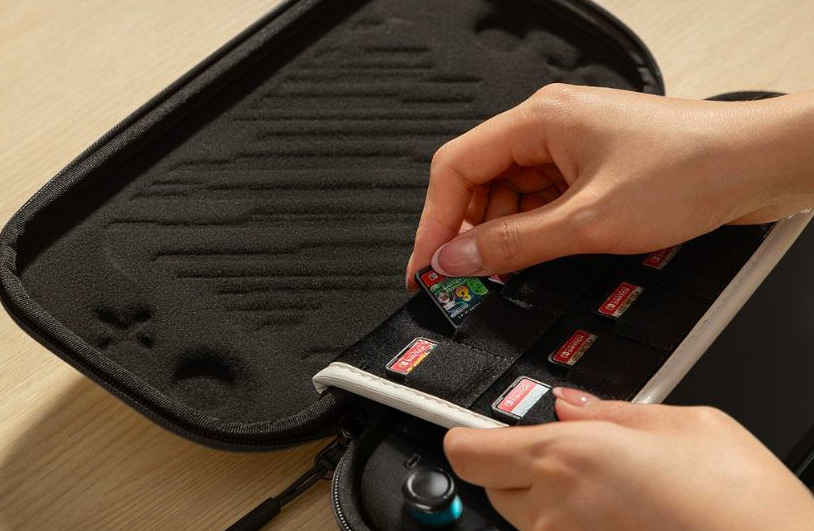 Pouzdro tomtoc Switch 2 Slim Case - bílé