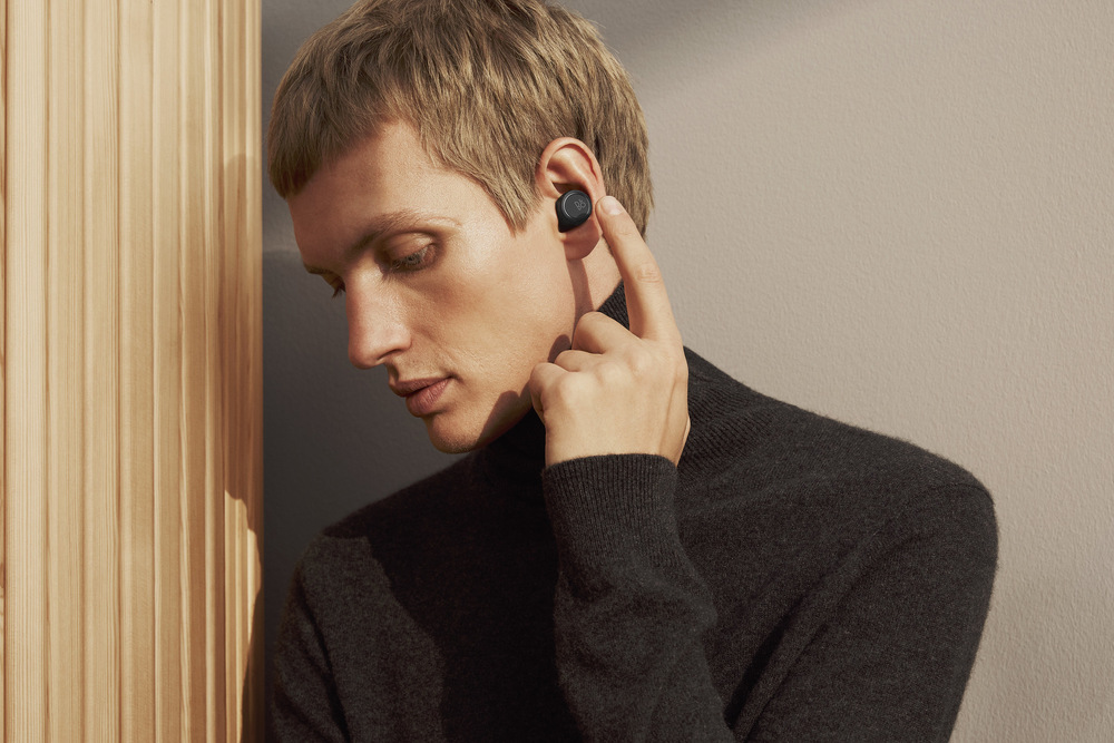 Sluchátka Bang & Olufsen Beoplay E8 3rd Gen černá Sluchátka Bang & Olufsen Beoplay E8 3rd Gen černá