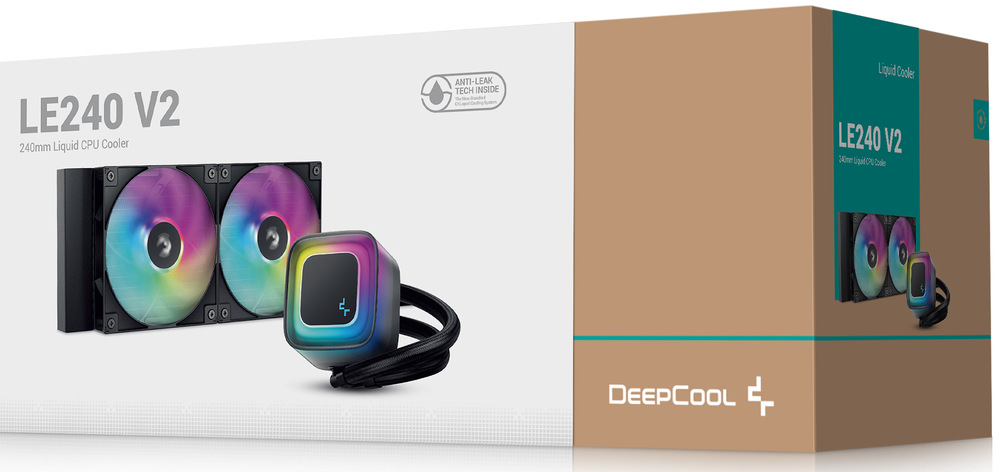 Vodní chladič DeepCool LE240 V2 černý Foto balení vodního chladiče. Krabice s potiskem a zobrazením chladiče. Vedle je na fotografii samotný kompletní chladič.