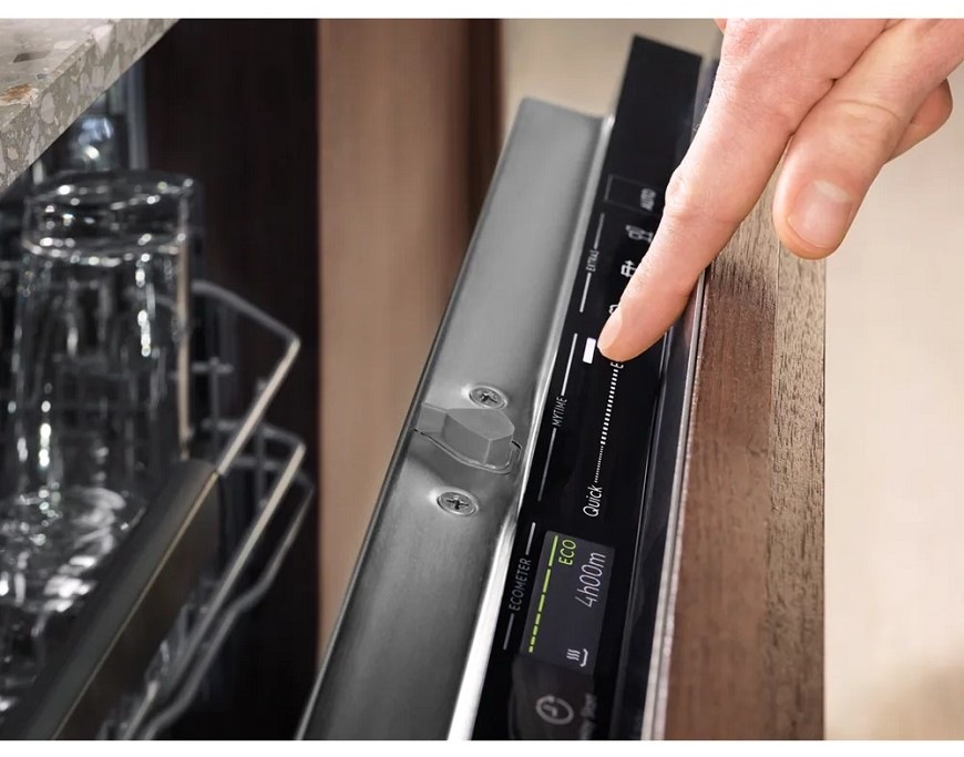 Myčka nádobí Electrolux 600 PRO KESC8401L