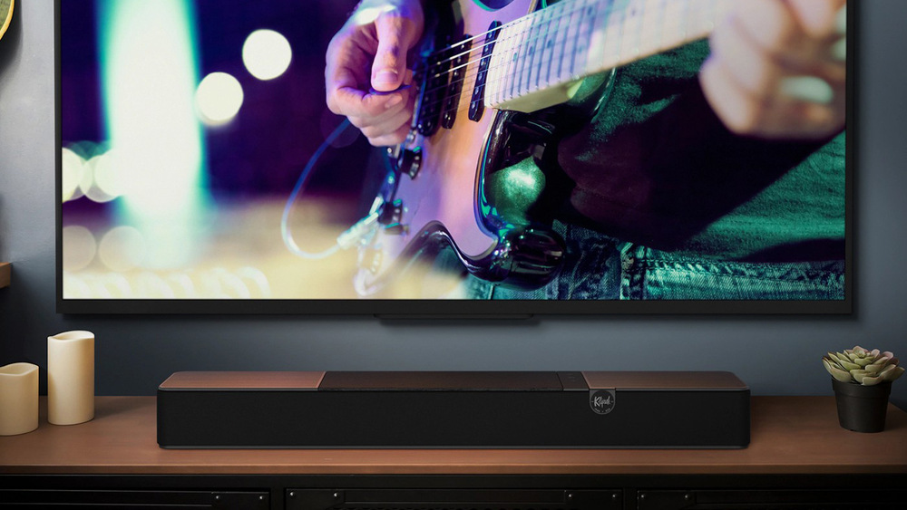 Soundbar Klipsch Flexus Core 100 hnědý Soundbar Klipsch Flexus Core 100 lze připojovat k zařízením bezdrátově i kabelem