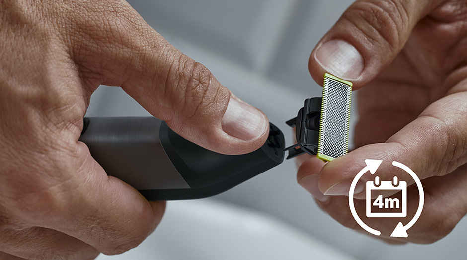 Zastřihovač vousů Philips OneBlade Pro QP6530/15 černý
