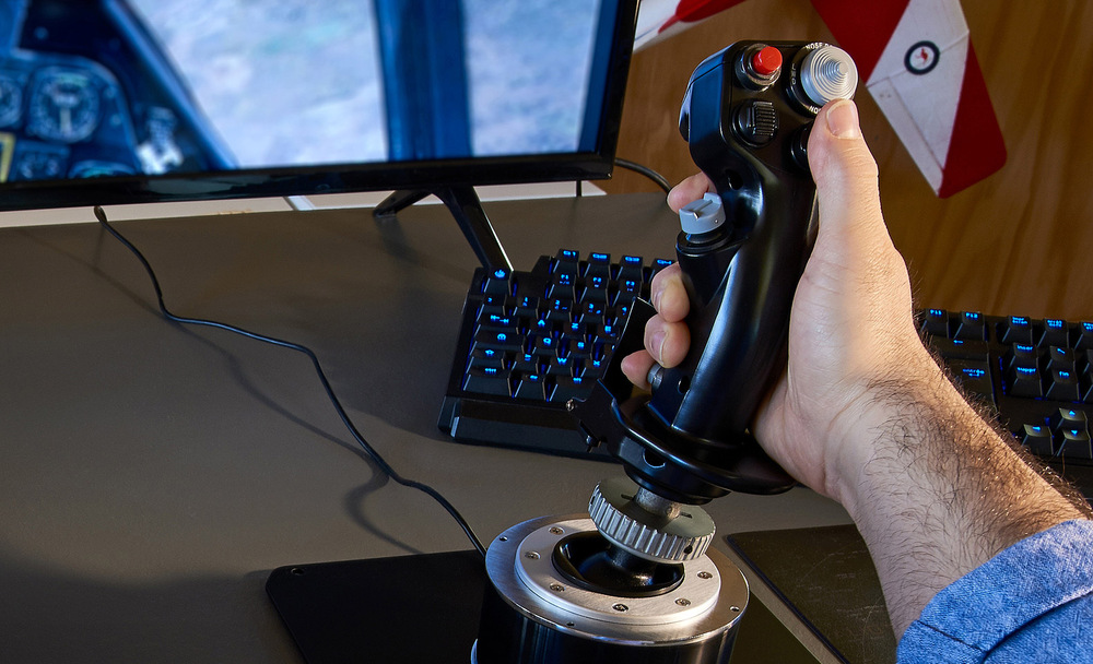 Joystick Thrustmaster F16 C VIPER HOTAS ADD-ON Joystick Thrustmaster F16 C VIPER HOTAS ADD-ON