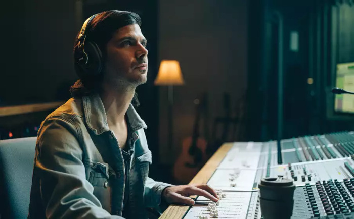 Sluchátka AKG K371-BT černá AKG K371-BT
