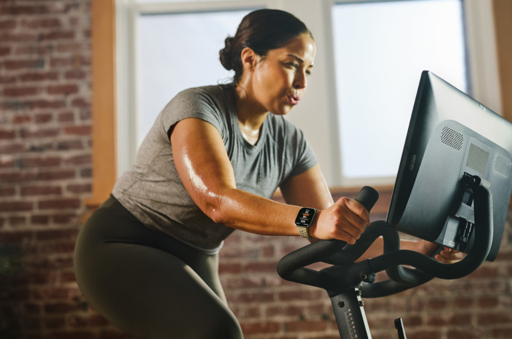 Chytré hodinky Amazfit Bip 6 šedé/zlaté