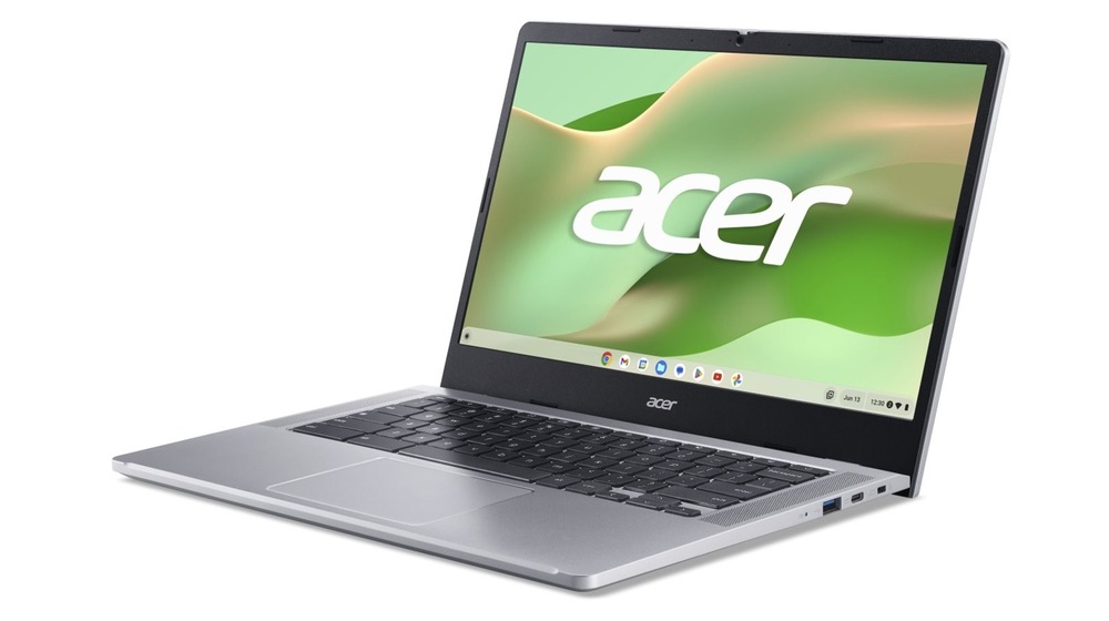 Otevřený a zapnutý notebook Acer Chromebook 314 natočený doleva