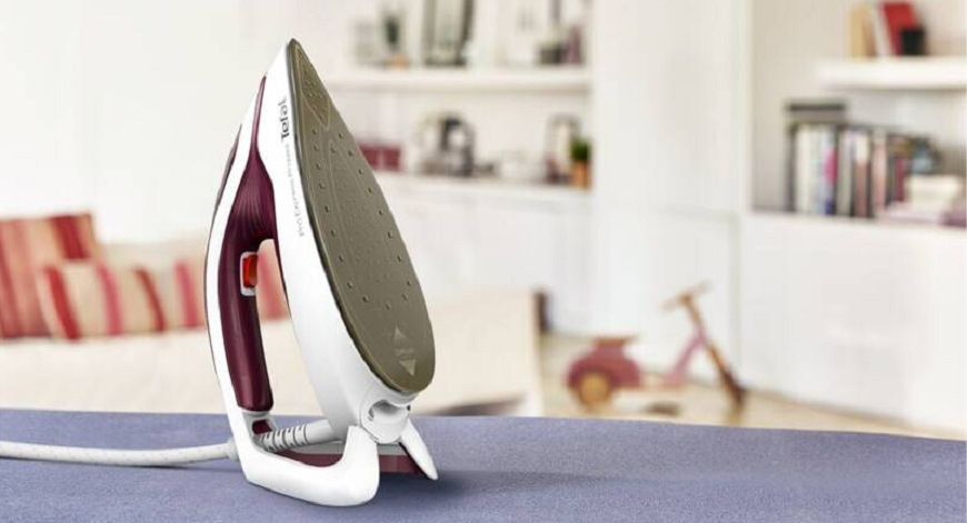 Žehlicí systém Tefal GV9220E0 Pro Express Protect