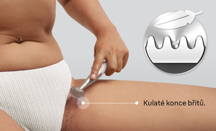 Žena zastřihuje chloupky v oblasti bikin pomocí Braun FG1100 se zaoblenými hroty břitů