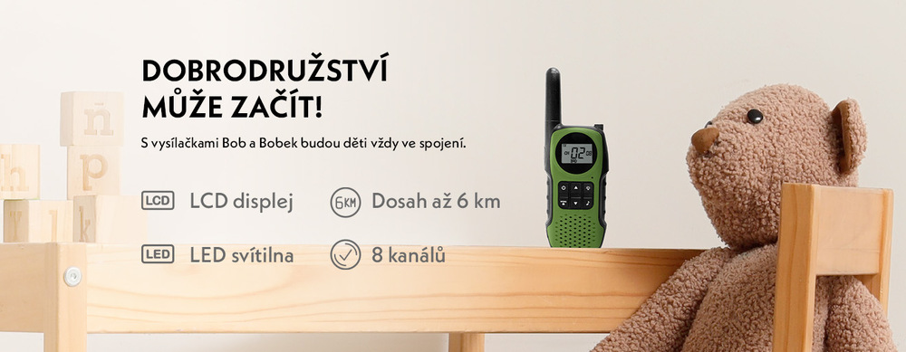 Dětské vysílačky ETA Bob a Bobek s dosahem až 6 km, LCD displejem, integrovanou LED svítilnou a 8 kanály v dětském pokoji u plyšového medvídka