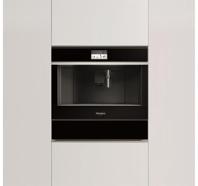 Vestavné espresso Whirlpool W Collection W11 CM145 černý