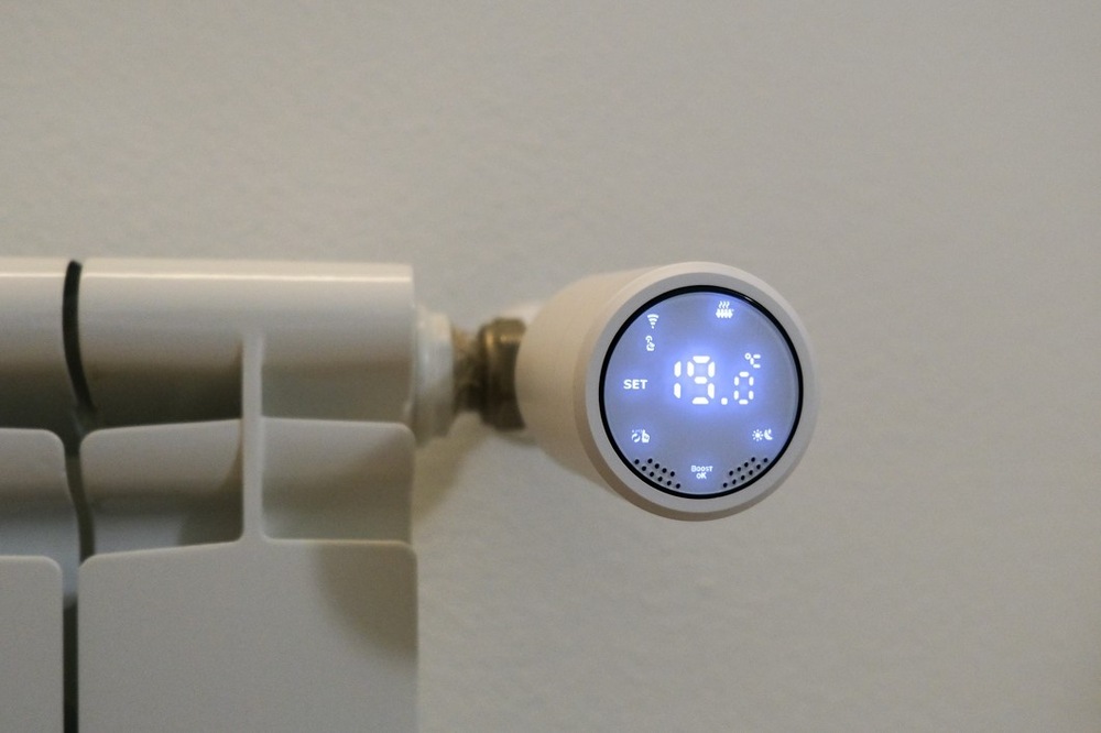 Bezdrátová termohlavice IMMAX NEO Smart 4ks + MULTI BRIDGE PRO v3 Bezdrátová termohlavice IMMAX NEO Smart 4ks + MULTI BRIDGE PRO v3