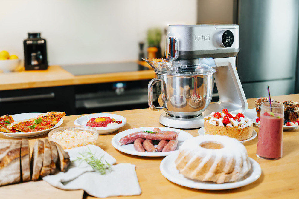 Kuchyňský robot Lauben Kitchen Machine 1300SG stříbrný Kuchyňský robot Lauben Kitchen Machine 1300SG stříbrný