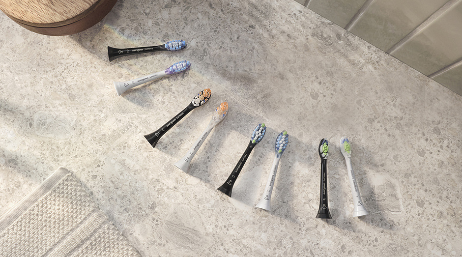 Zubní kartáček Philips Sonicare 9000 DiamondClean HX9911/23 bílý