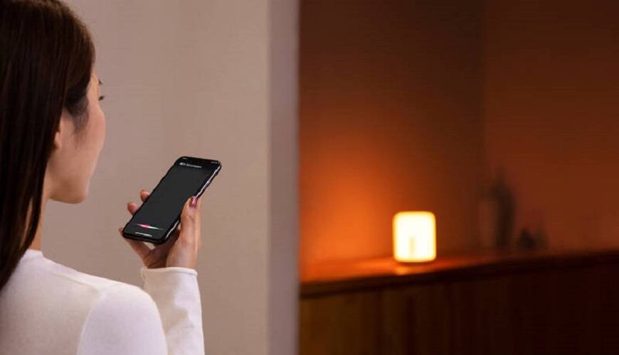 Stolní LED lampička Xiaomi Mi Bedside Lamp 2 EU bílá Stolní LED lampička Xiaomi Mi Bedside Lamp 2 EU - bílá