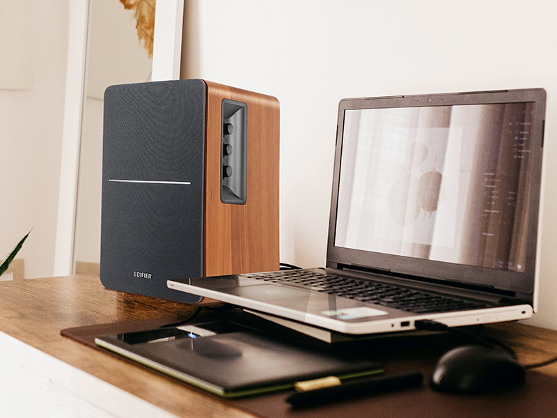 Reproduktory Edifier R1280DBS (2 ks) hnědé