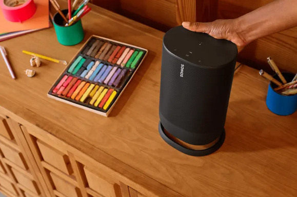Přenosný reproduktor SONOS Move bílý