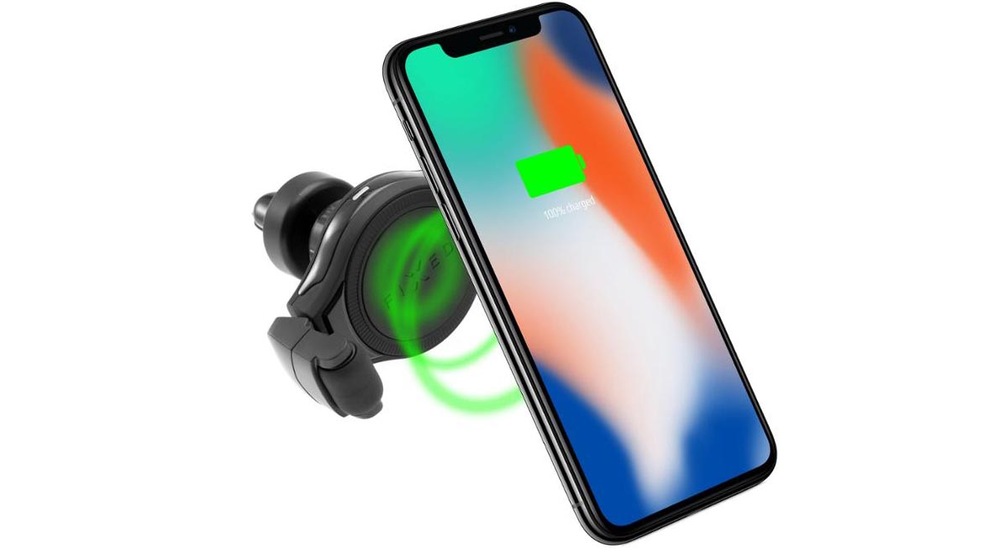 Držák na mobil FIXED Roll do mřížky ventilace, bezdrátové nabíjení černý Držák na mobil FIXED Roll do mřížky ventilace, bezdrátové nabíjení černý
