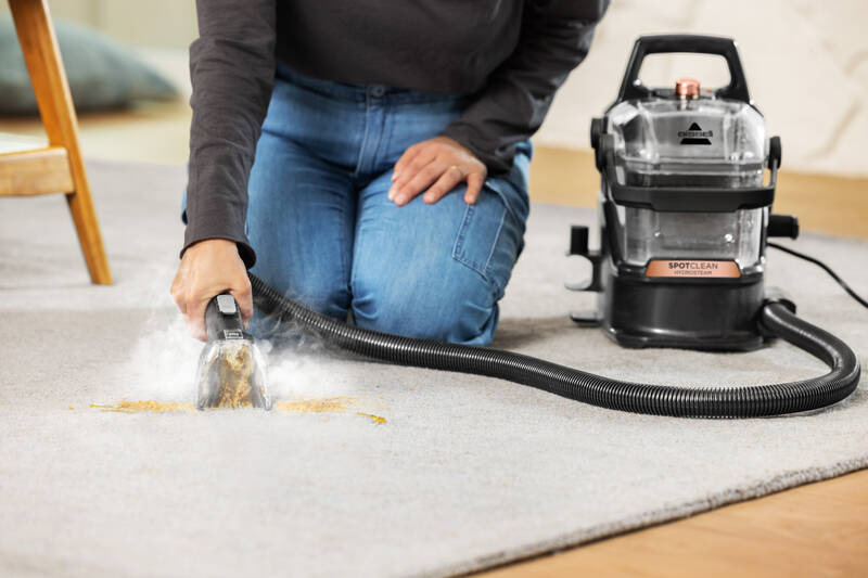 Tepovač koberců Bissell 3700N SpotClean HydroSteam Pro