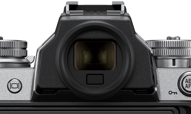 Nikon Z fc + NIKKOR Z DX 16-50 mm f/3.5-6.3 VR + NIKKOR Z DX 50–250 mm f/4,5–6,3 VR, černá