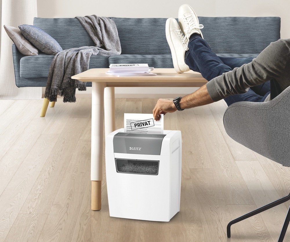 Skartovač Leitz IQ Home P4 bílý Skartovač Leitz IQ Home P4 bílý