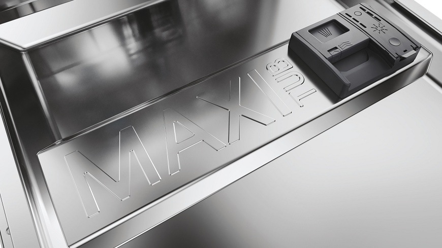 nápis maxi tub uvnitř myčky Candy CI 4C4F1A